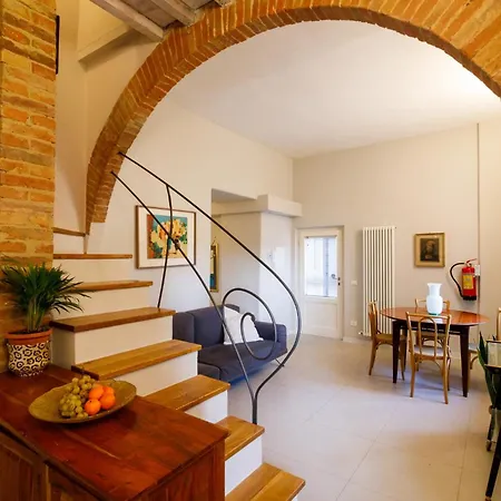 Porta Romana Elegant With Private Parking! Apartament